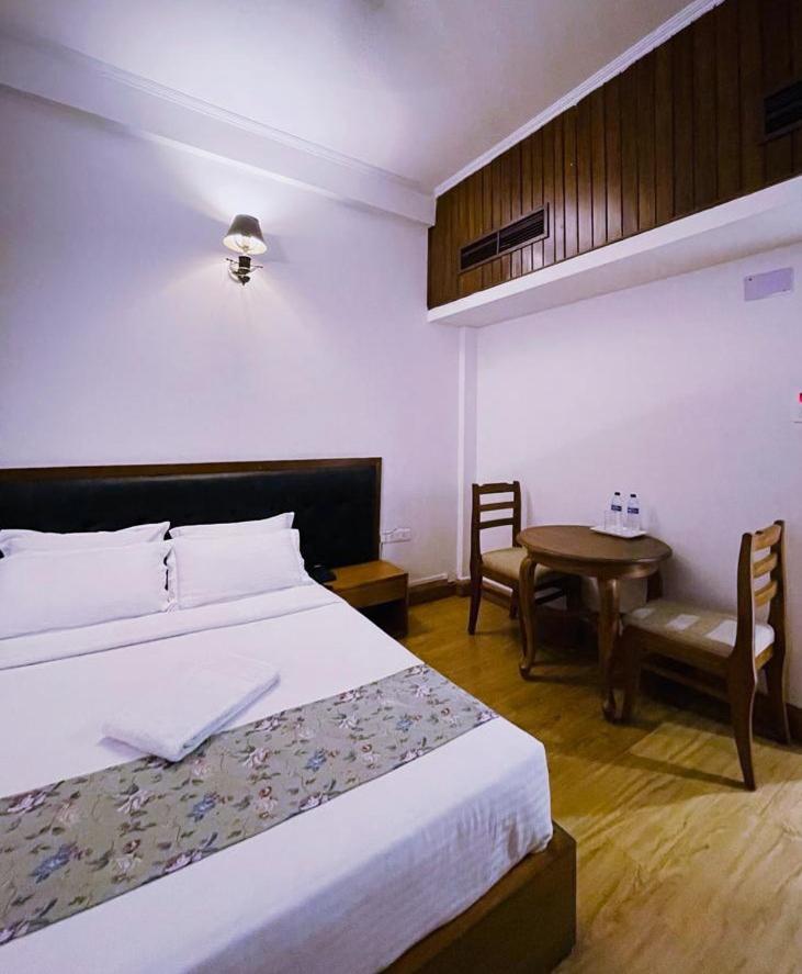 Hotel Tragopan Dimāpur Exteriér fotografie